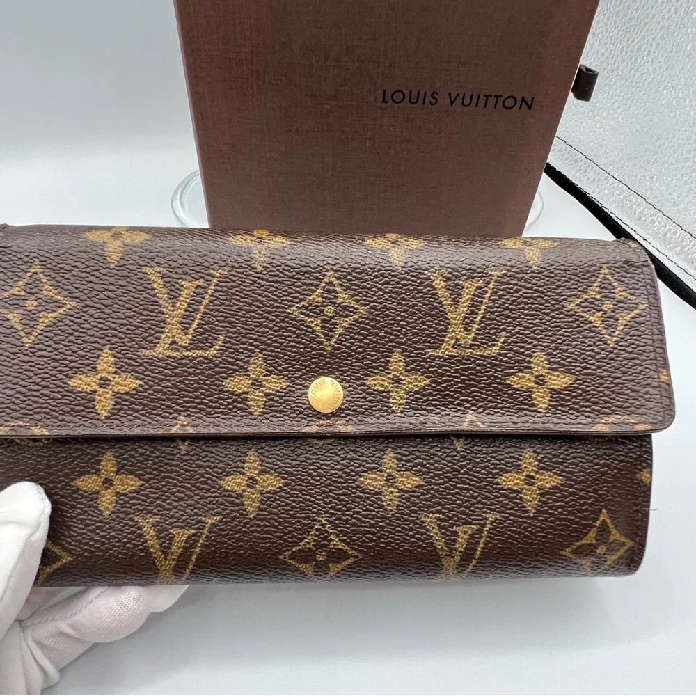 Louis Vuitton Vintage Sarah Wallet - GUC - With COA